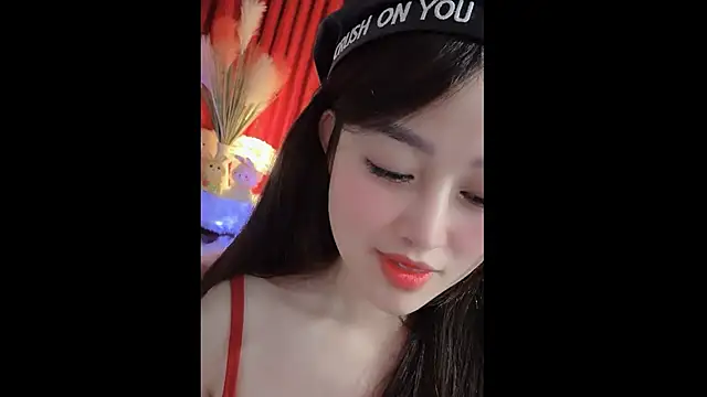 MiCandy-Lovee online show from December 2025 06:38:02 PM