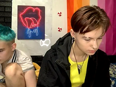 Snapshot of Kim__Ray chatting on November 2025 02:01:01 PM Kim Ray online show from November 2025 02:01:01 PM