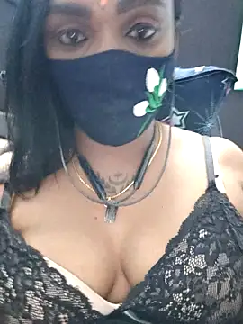 Dharshini98 online show from March 2026 06:14:01 PM