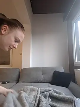 Lilly hase online show from December 2025 08:08:02 AM