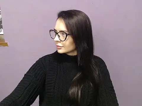 divina kira online show from November 2025 08:03:02 AM