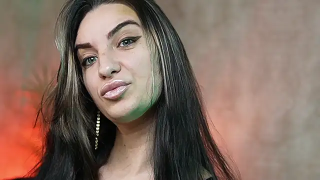 Snapshot of BikiJo chatting on November 2025 07:34:02 PM BikiJo online show from November 2025 07:34:02 PM