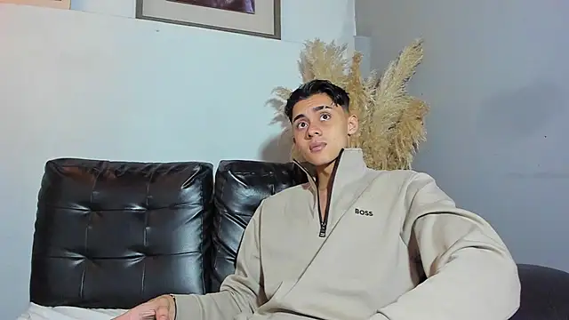 ZeusBrant online show from April 2026 01:11:01 PM