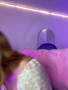 NinaSakura Eup online show from December 2025 11:37:02 AM