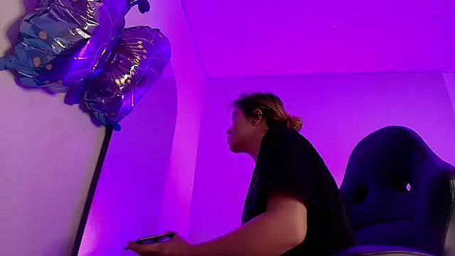 NinaSakura Eup online show from February 2026 11:37:02 AM