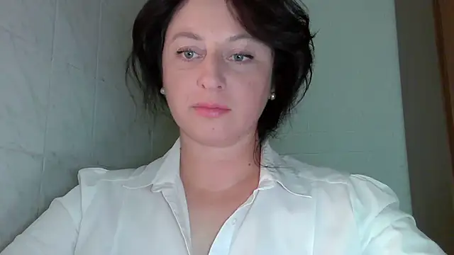 Snapshot of MelinaAx chatting on June 2026 08:02:01 AM MelinaAx online show from June 2026 08:02:01 AM