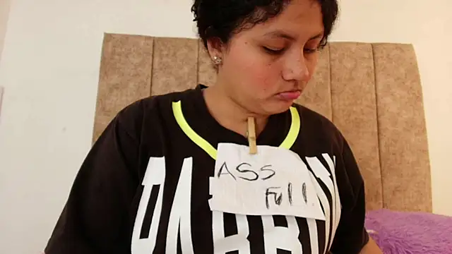 Baby Disgusting online show from November 2025 09:35:02 PM