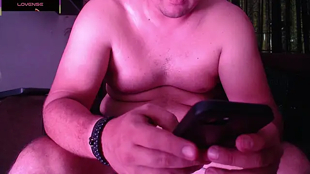 Bobarthur online show from November 2025 07:30:02 PM