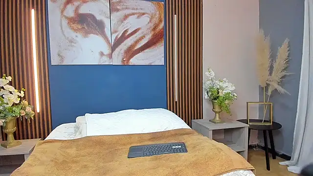 two on fire online show from November 2025 07:21:01 PM