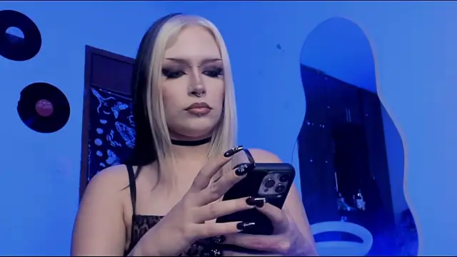 scorpiogyal online show from November 2025 11:15:01 PM