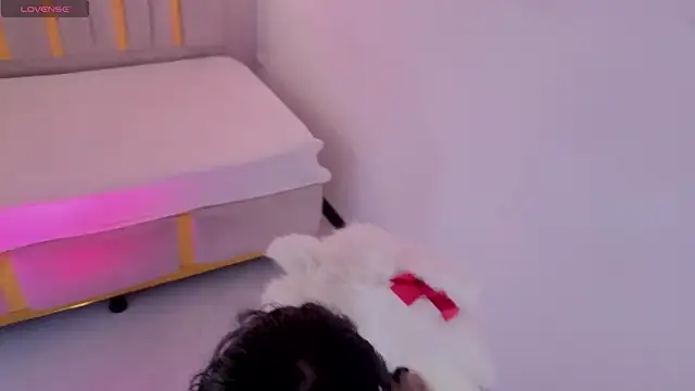 Crystall sweett online show from November 2025 06:55:02 PM