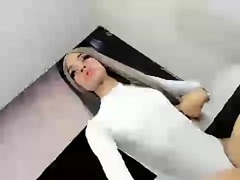 TAYLOR S7 online show from November 2025 01:25:02 PM