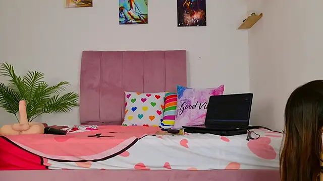 Snapshot of ginny_ross chatting on July 2026 03:37:01 AM ginny ross online show from July 2026 03:37:01 AM