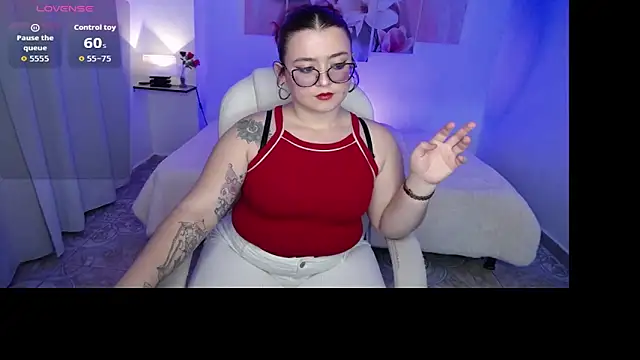 Snapshot of selene_rouse_ chatting on February 2026 10:46:01 PM selene rouse online show from February 2026 10:46:01 PM