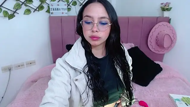 amaris ferrer online show from January 2026 04:15:01 AM