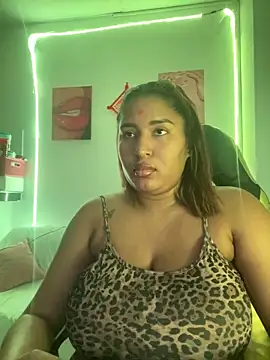 Snapshot of morena-2025 chatting on May 2026 11:25:02 PM morena-2025 online show from May 2026 11:25:02 PM