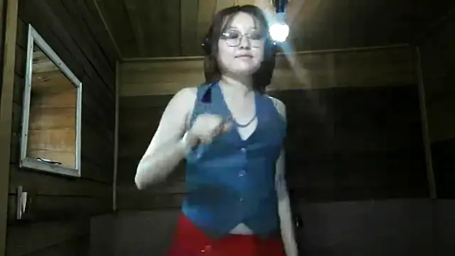 AiCress online show from November 2025 04:23:02 AM