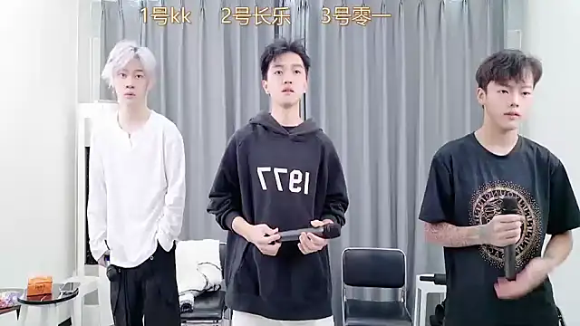 QYBOYS 003 online show from November 2025 05:01:02 AM