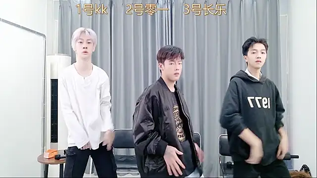 QYBOYS 003 online show from November 2025 04:23:02 AM