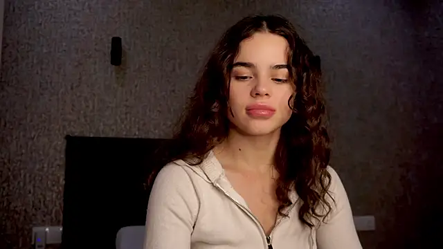 lindaTT online show from November 2025 01:28:01 PM