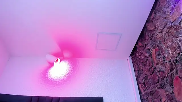 VictoriaRouge  online show from February 2026 03:47:02 AM