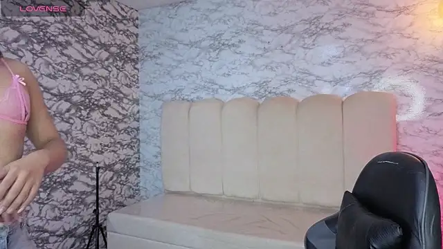 Snapshot of Evy_Luxx_v chatting on February 2026 03:56:02 AM Evy Luxx v online show from February 2026 03:56:02 AM