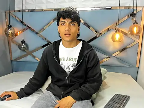 MattFiore online show from January 2026 07:04:01 PM