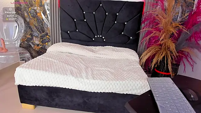 Adaya lys online show from November 2025 03:05:02 PM