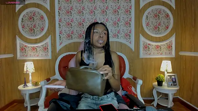 Midnight Bluee online show from December 2025 08:03:02 PM