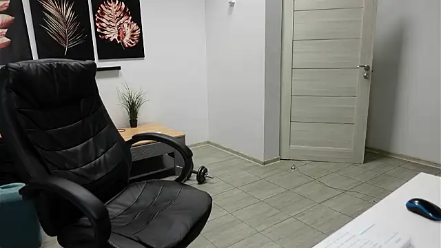 Charles Dreams online show from February 2026 12:09:01 AM