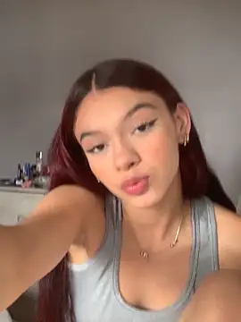 Snapshot of catalinaruiz_ chatting on May 2026 06:39:01 PM catalinaruiz online show from May 2026 06:39:01 PM