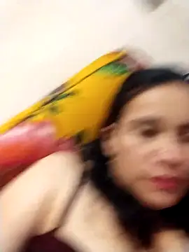 Snapshot of LilyMature_x chatting on November 2025 09:17:01 PM LilyMature x online show from November 2025 09:17:01 PM