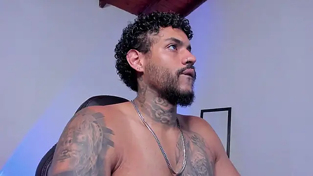 LuigiVitale 1 online show from March 2026 01:10:02 AM