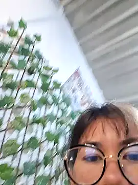 Hailee 520 online show from November 2025 02:41:02 PM