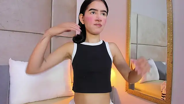 Snapshot of angelaG1 chatting on November 2025 08:21:02 PM angelaG1 online show from November 2025 08:21:02 PM