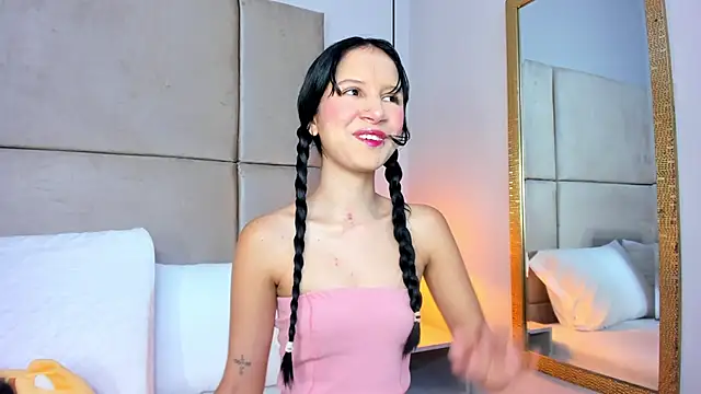 angelaG1 online show from May 2026 08:17:01 PM