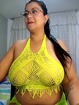 Snapshot of CelesteAlvarez1989 chatting on February 2026 03:21:02 PM CelesteAlvarez1989 online show from February 2026 03:21:02 PM