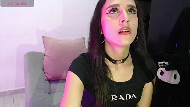 Snapshot of Isabella_Hillss chatting on July 2026 01:34:02 AM Isabella Hillss online show from July 2026 01:34:02 AM