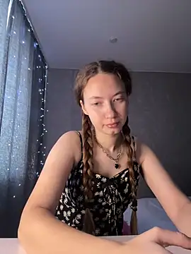 Holy Poly online show from January 2026 07:55:01 AM