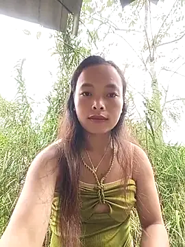 Yumi 08 online show from November 2025 01:22:01 AM