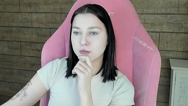 TinnaBurton online show from February 2026 04:43:02 PM