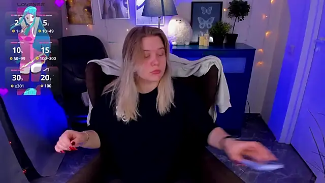 LouiseMous online show from February 2026 08:46:02 PM
