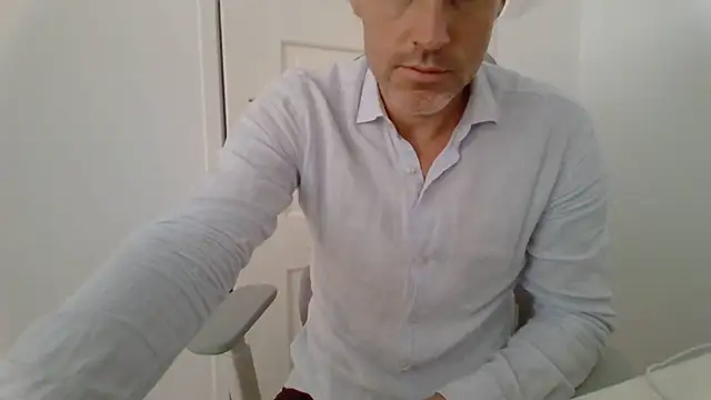 Snapshot of Brandonn1989amateur chatting on July 2026 12:00:02 PM Brandonn1989amateur online show from July 2026 12:00:02 PM