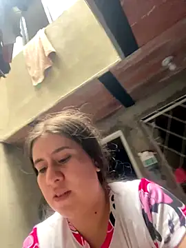 Scarlett Noire outdoors online show from November 2025 03:54:02 PM