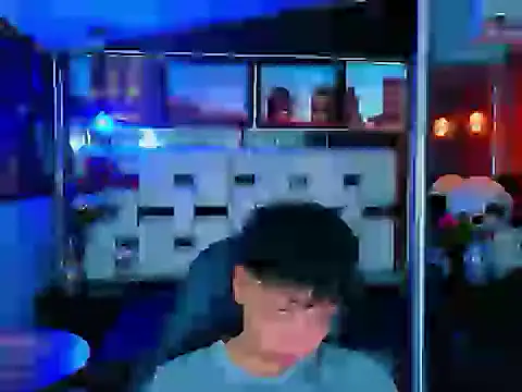 Snapshot of lunabustygirl chatting on January 2026 01:15:01 PM lunabustygirl online show from January 2026 01:15:01 PM