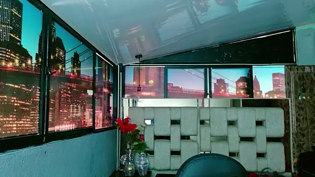 Snapshot of lunabustygirl chatting on February 2026 04:32:01 PM lunabustygirl online show from February 2026 04:32:01 PM