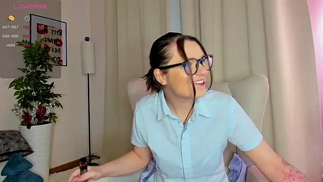 KiraRogers online show from January 2026 09:47:01 AM