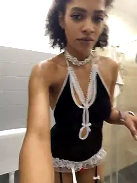 chanell95 online show from December 2025 08:38:02 PM