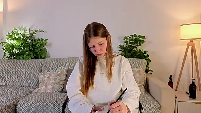 LesaFeldker online show from November 2025 01:19:01 AM