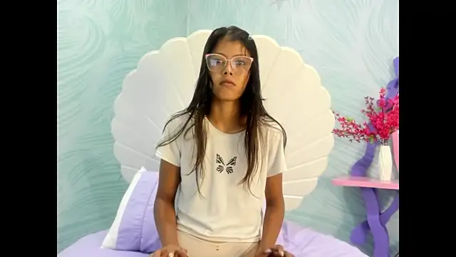 arietta skinny online show from November 2025 07:43:01 PM